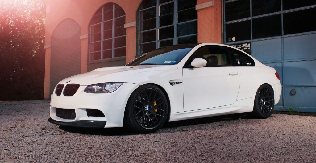 sewa garasi mobil terdekat